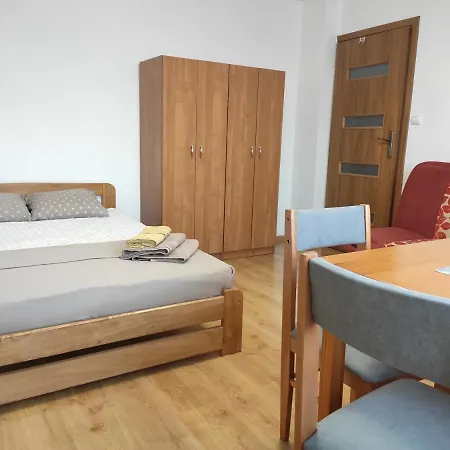 Δωμάτια σε οικογενειακή κατοικία Hortensja Chlapowo Self-check-in Altana Grill Parking