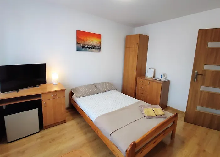 Hortensja Chlapowo Self-check-in Altana Grill Parking בית אירוח *