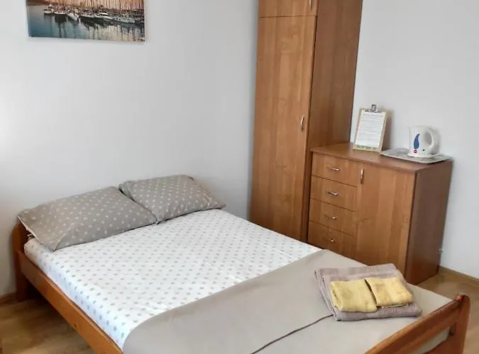 Hortensja Chlapowo Self-check-in Altana Grill Parking בית אירוח Władysławowo